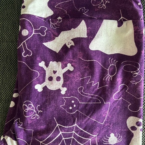 LuLaRoe Pants - LuLaRoe TC Halloween Leggings